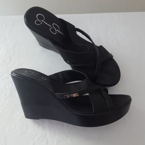 Black Wedge